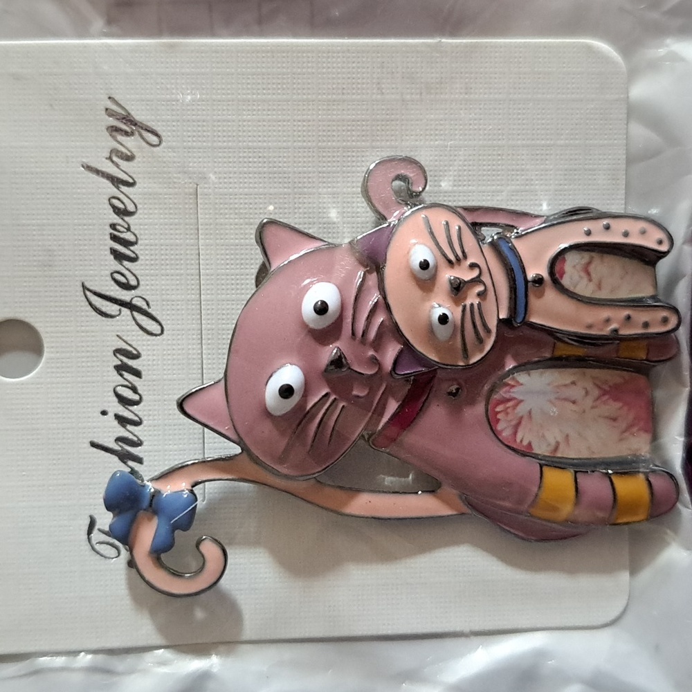 Cat Kitty With Bow Enamel Metal Brooch Pin, Pink